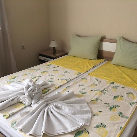Stoyko'S Guest House ポモリエ エクステリア 写真